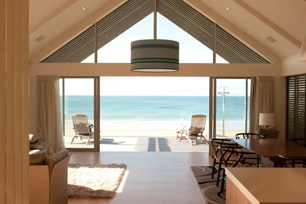 beach house in waihi